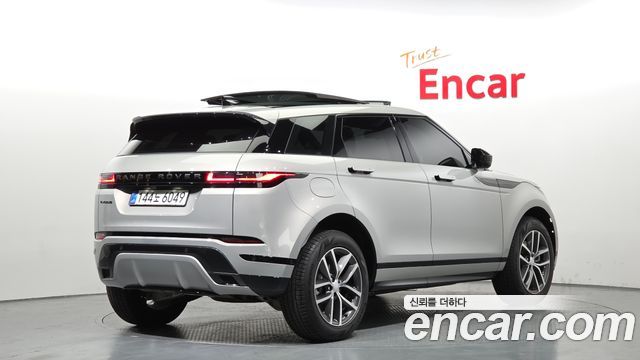 Land Rover Range Rover Evoque 2026 — photo 2