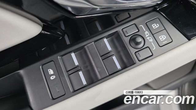 Land Rover Range Rover Evoque 2026 — photo 14