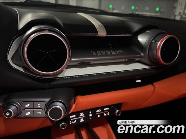 Ferrari 812 2020 — photo 16