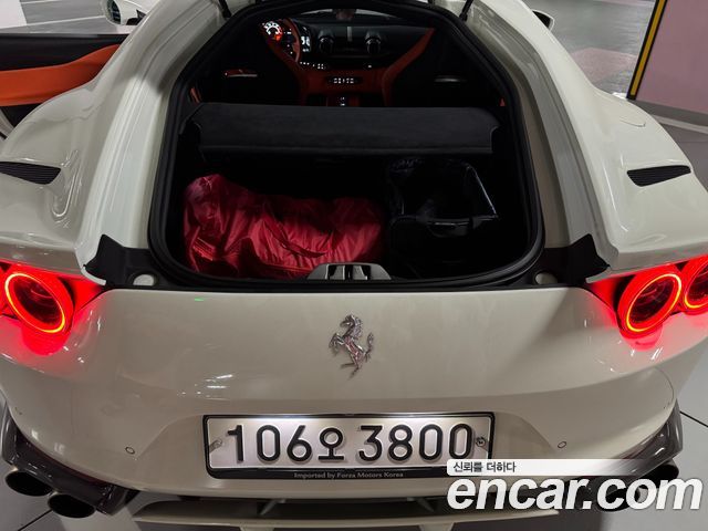 Ferrari 812 2020 — photo 18