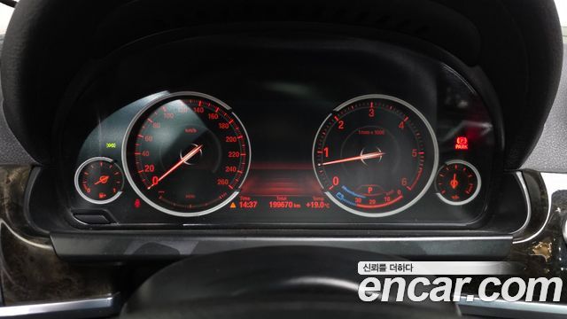 BMW 6-Series 2014 — photo 8