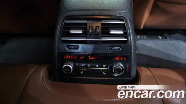 BMW 6-Series 2014 — photo 18