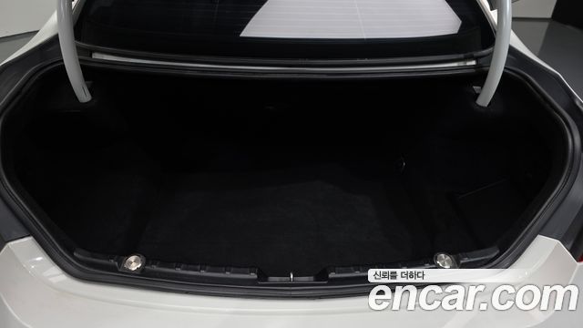 BMW 6-Series 2014 — photo 20