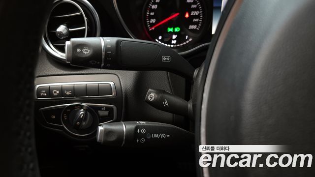 Mercedes-Benz GLC-Class 2019 — photo 24