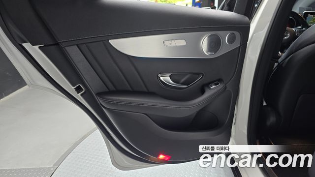 Mercedes-Benz GLC-Class 2019 — photo 15