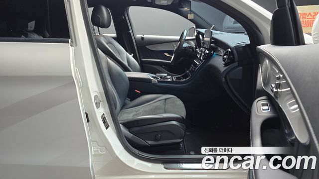 Mercedes-Benz GLC-Class 2019 — photo 16