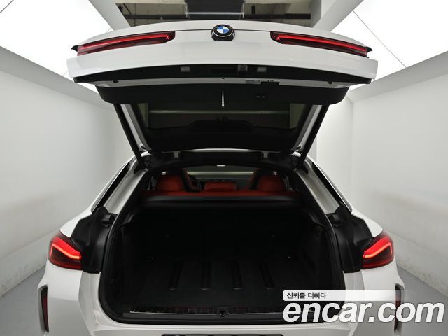 BMW X6M 2024 — photo 19