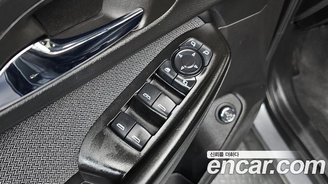 Chevrolet Korea Trailblazer 2022 — photo 13