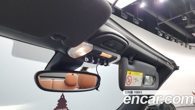 Mini Cooper Convertible 2022 — photo 21