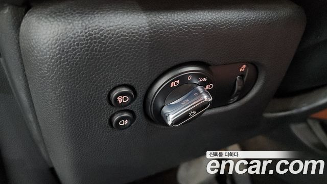 Mini Cooper Convertible 2022 — photo 27