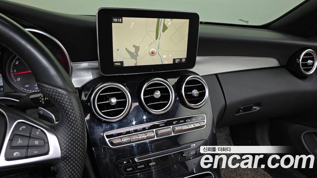 Mercedes-Benz C-Class 2017 — photo 12