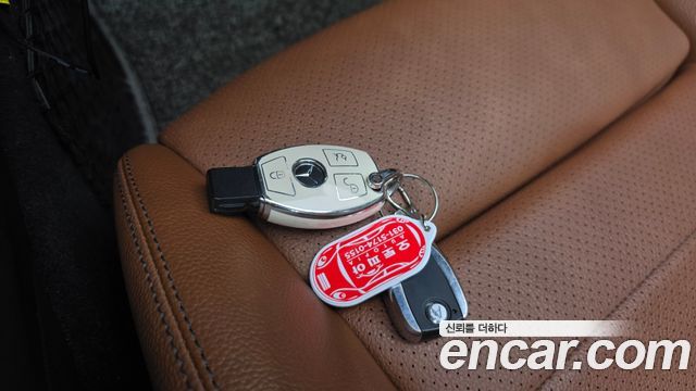 Mercedes-Benz C-Class 2017 — photo 15