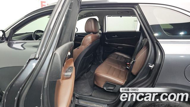 Kia Sorento 2015 — photo 18