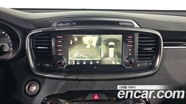 Kia Sorento 2015 — photo 21
