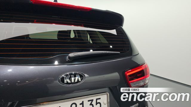 Kia Sorento 2015 — photo 32