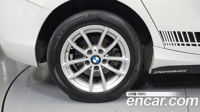 BMW 1-Series 2017 — photo 5