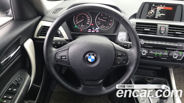 BMW 1-Series 2017 — photo 13