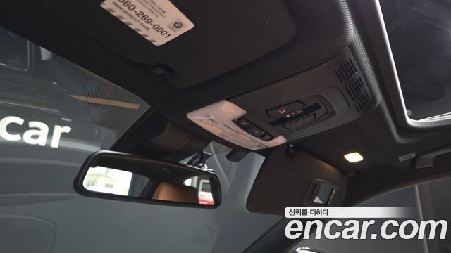 BMW 3-Series 2018 — photo 23