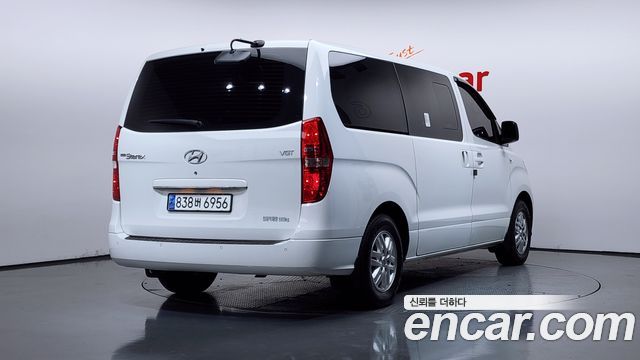 Hyundai Starex 2021 — photo 2