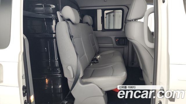 Hyundai Starex 2021 — photo 17