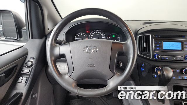 Hyundai Starex 2021 — photo 18