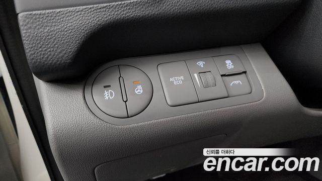 Hyundai Starex 2021 — photo 25