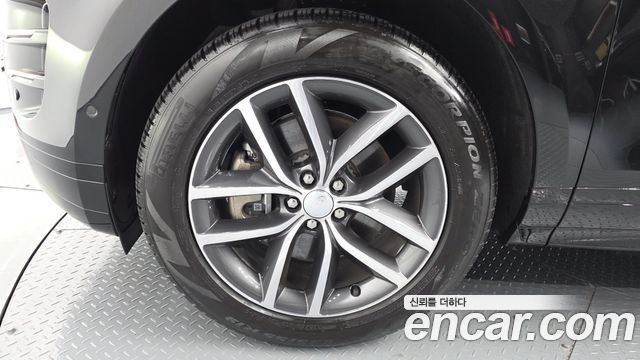 Land Rover Range Rover Evoque 2025 — photo 5