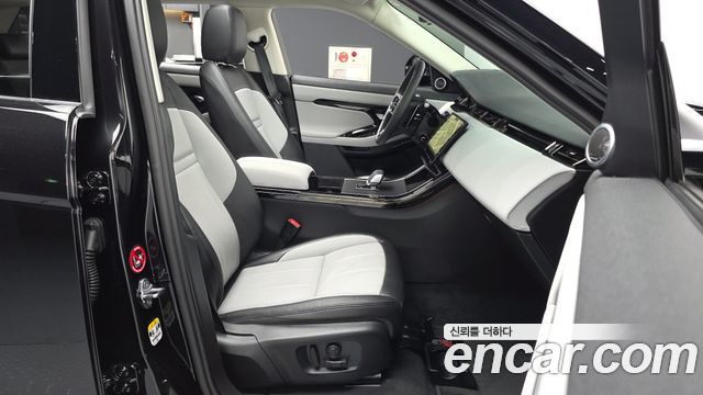 Land Rover Range Rover Evoque 2025 — photo 11
