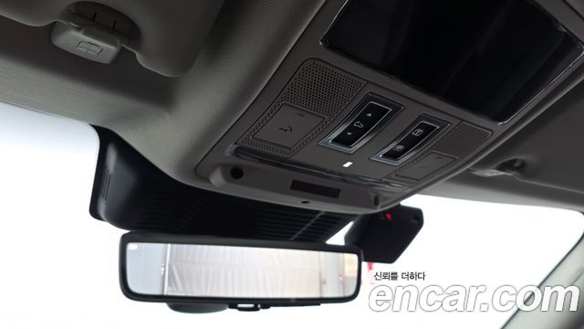 Land Rover Range Rover Evoque 2025 — photo 17