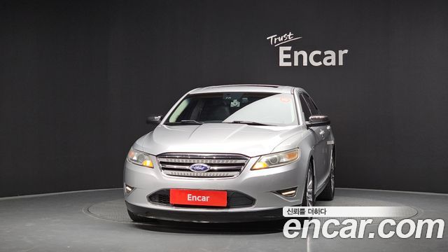Ford Taurus 2012 — photo 3