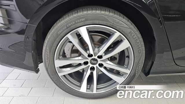 Audi A6 2021 — photo 5
