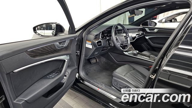 Audi A6 2021 — photo 13