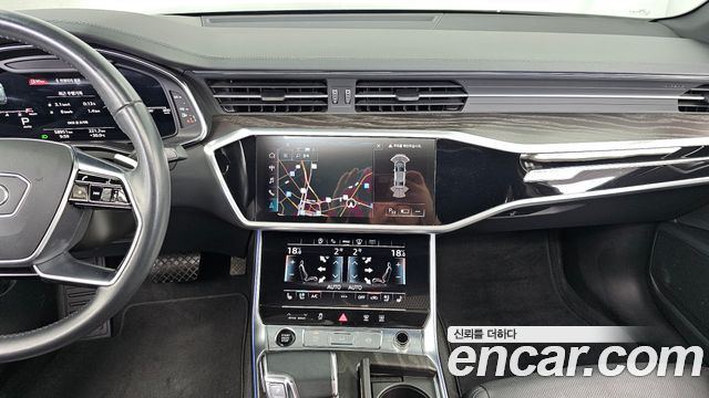 Audi A6 2021 — photo 20