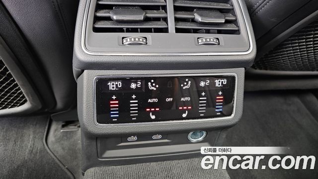 Audi A6 2021 — photo 25