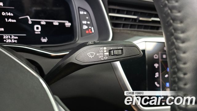 Audi A6 2021 — photo 29