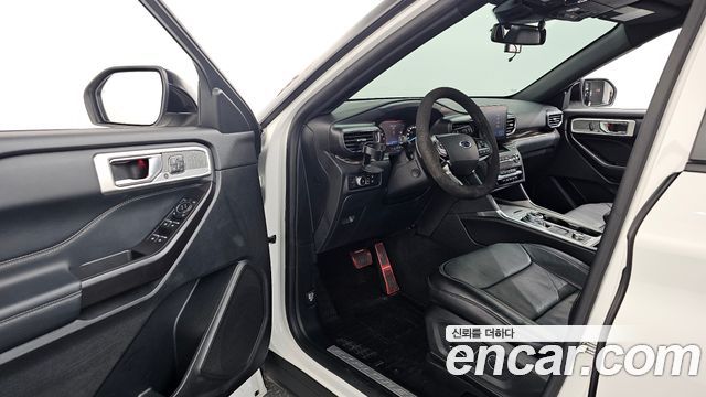Ford Explorer 2020 — photo 13