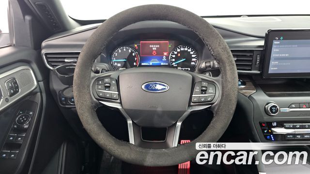Ford Explorer 2020 — photo 19