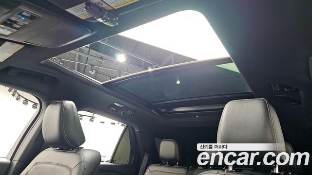 Ford Explorer 2020 — photo 21