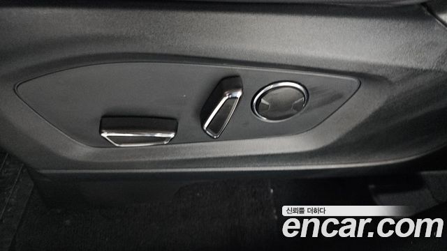 Ford Explorer 2020 — photo 34