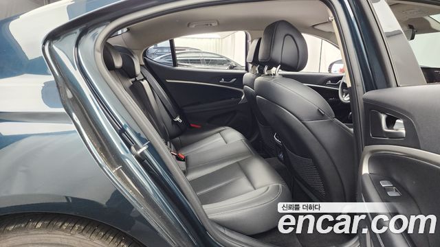 Genesis G70 2024 — photo 18