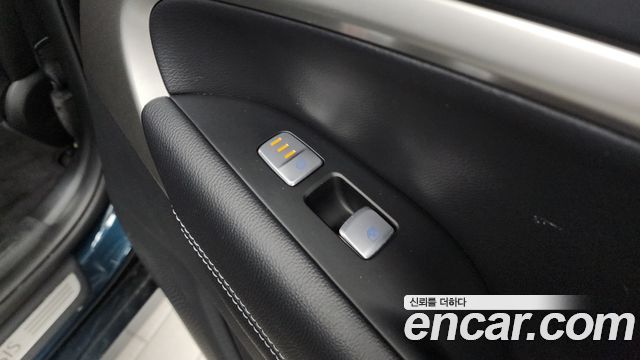 Genesis G70 2024 — photo 25