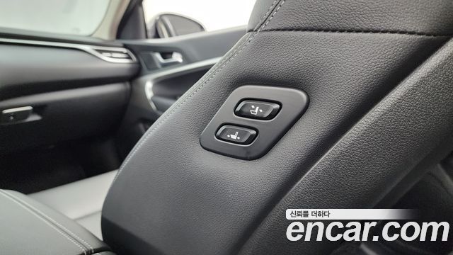 Genesis G70 2024 — photo 32