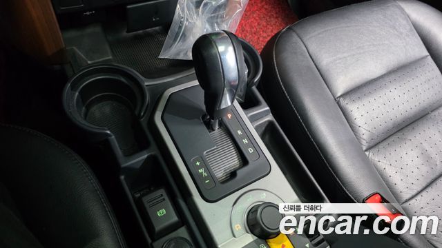 Land Rover Discovery 2008 — photo 9