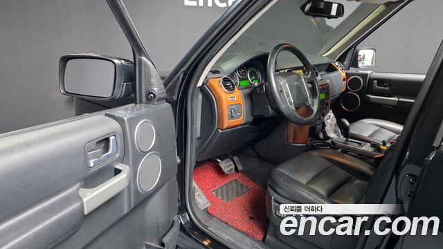 Land Rover Discovery 2008 — photo 10