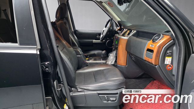 Land Rover Discovery 2008 — photo 11