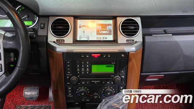 Land Rover Discovery 2008 — photo 14