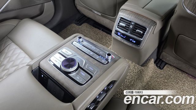 Kia K9 2022 — photo 25