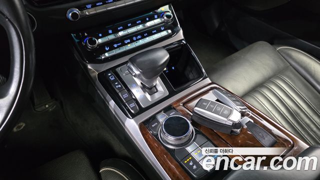 Genesis EQ900 2016 — photo 9