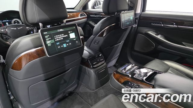 Genesis EQ900 2016 — photo 17
