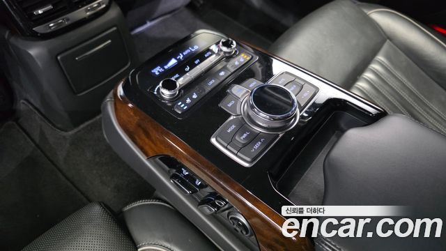 Genesis EQ900 2016 — photo 18